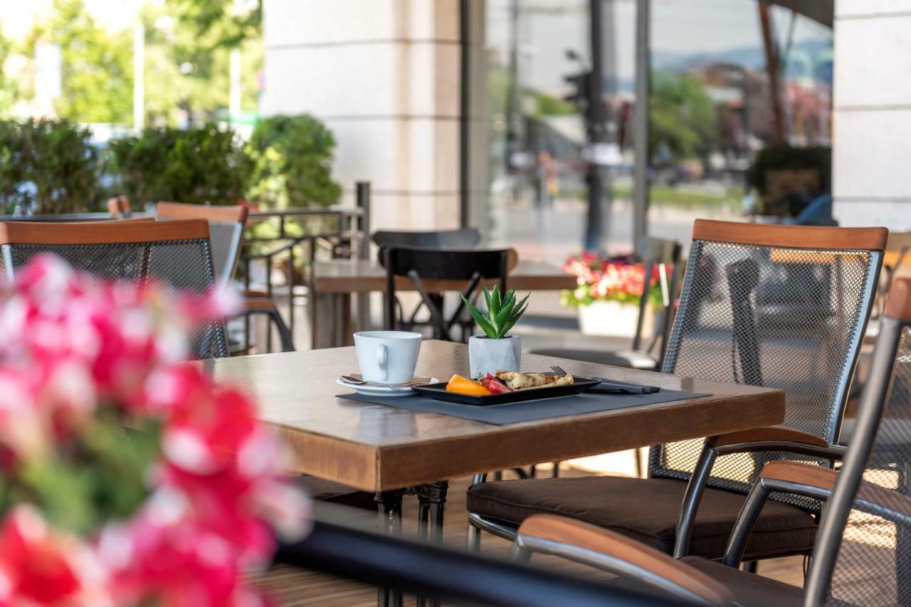 Maxim Boutique Hotel Sofia Exterior photo