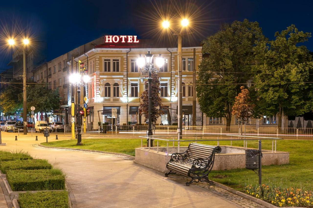 Maxim Boutique Hotel Sofia Exterior photo